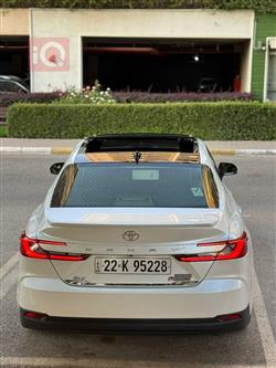 تۆیۆتا کامری